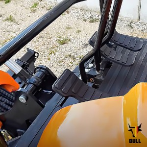 Mini-pelle BULL HT-18-X - Canopie, commandes pieds Mini-pelle BULL HT-18-X - Canopie, commandes pieds
